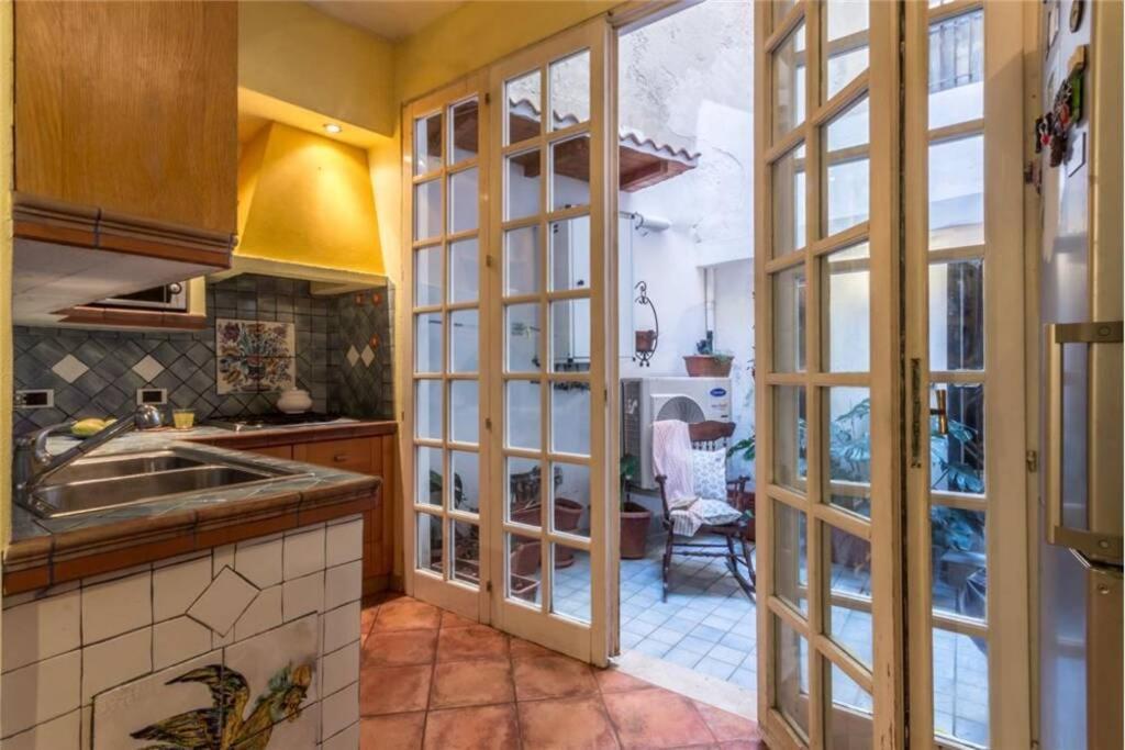 Appartamento Centro カリアリ エクステリア 写真